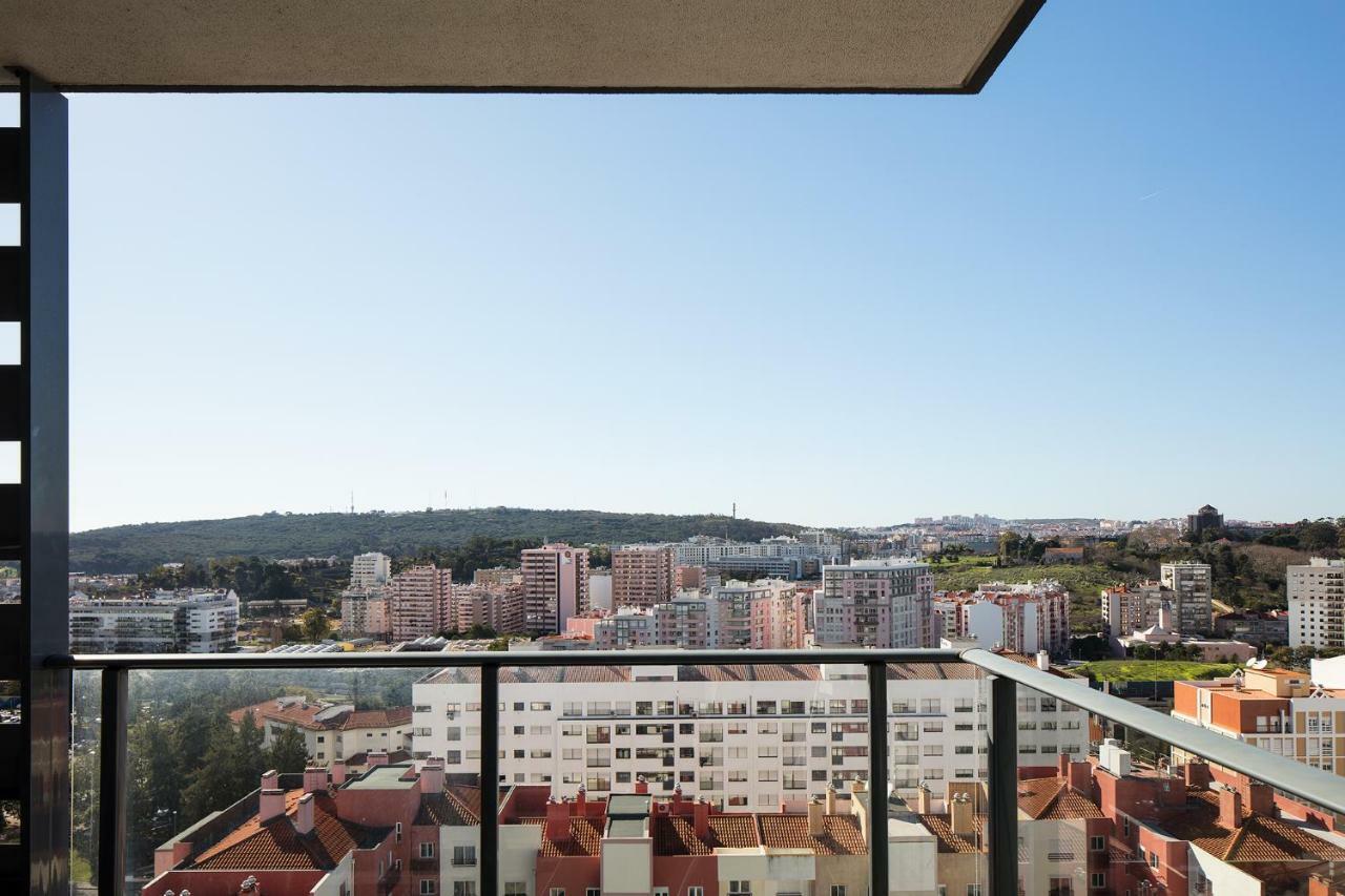 Skyscraper Riverview Lisbon With Indoor Pool Eksteriør billede